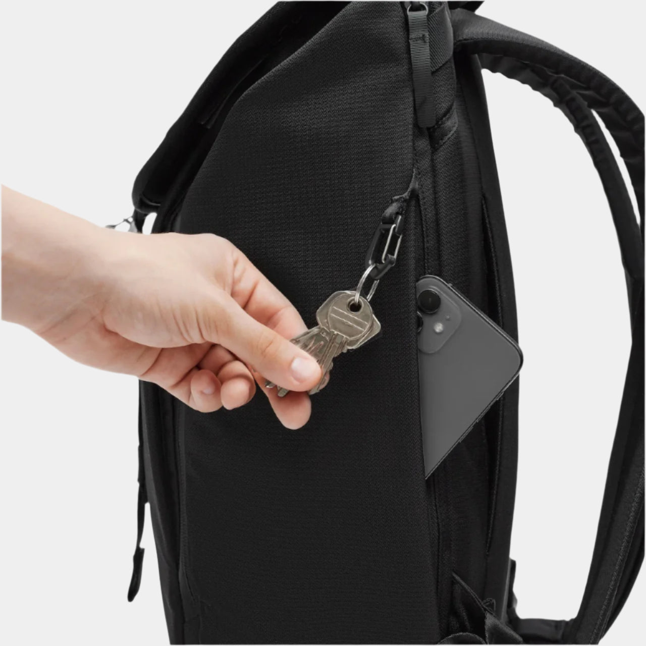 DAYFARER Backpack 18L - Image 8
