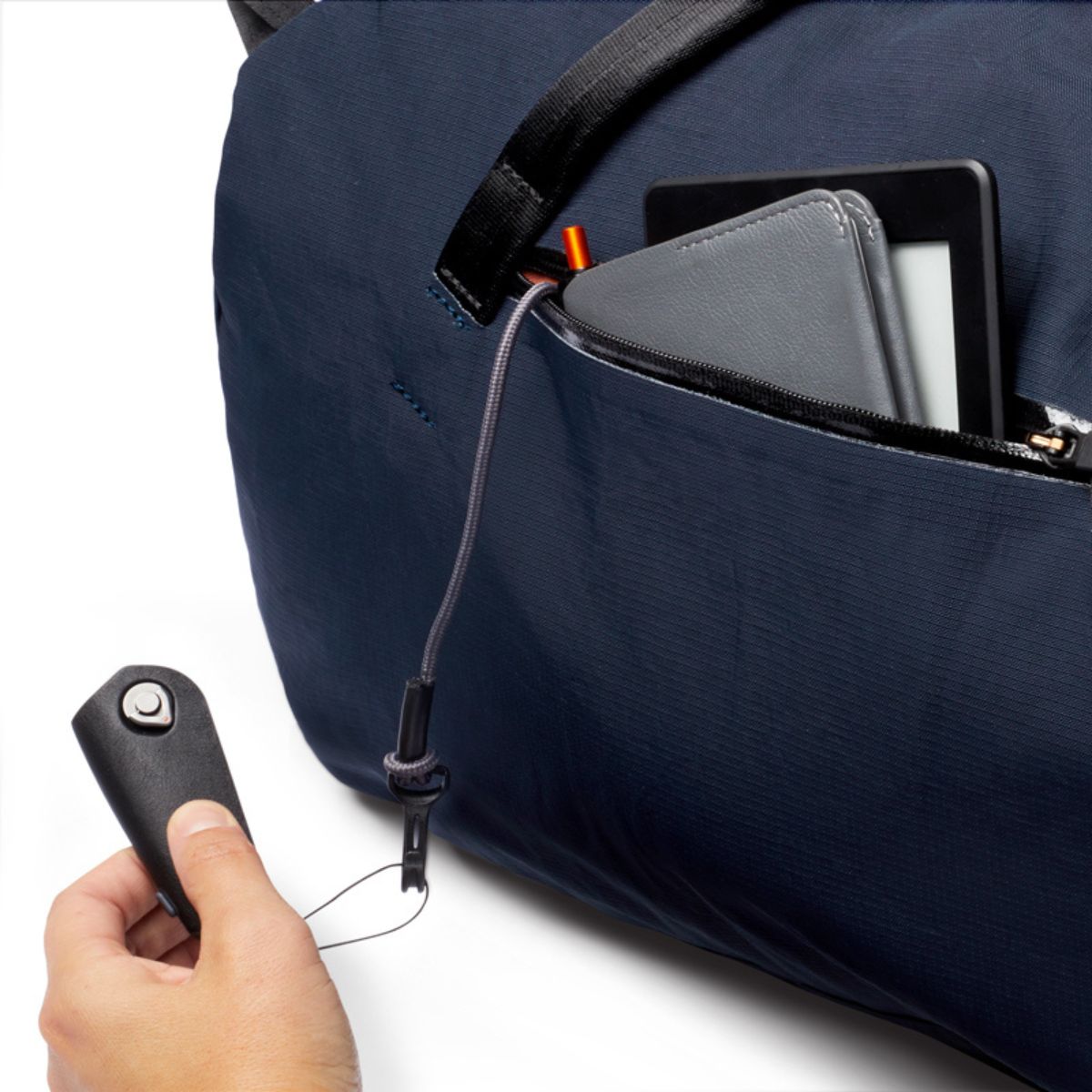 Venture Duffel 55L - Image 9