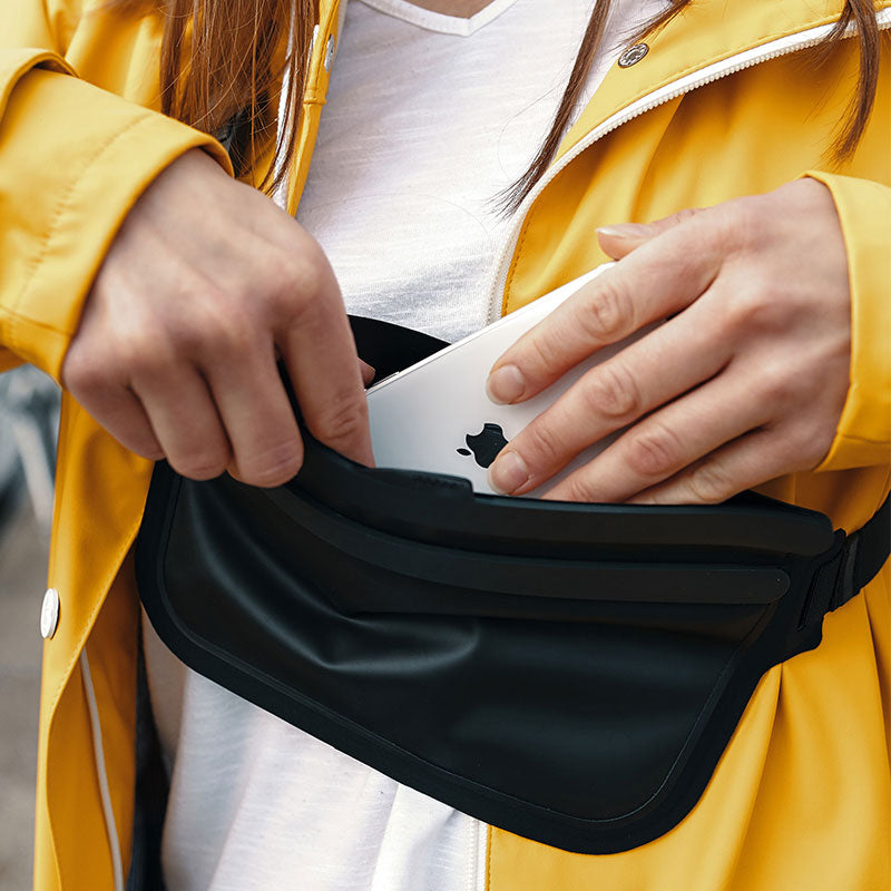 Hermetic Sling Bag - Image 10