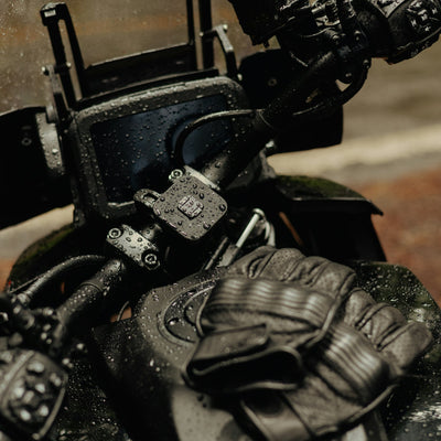 Motorcycle - Bar Mount v2 - Charging - Image 3