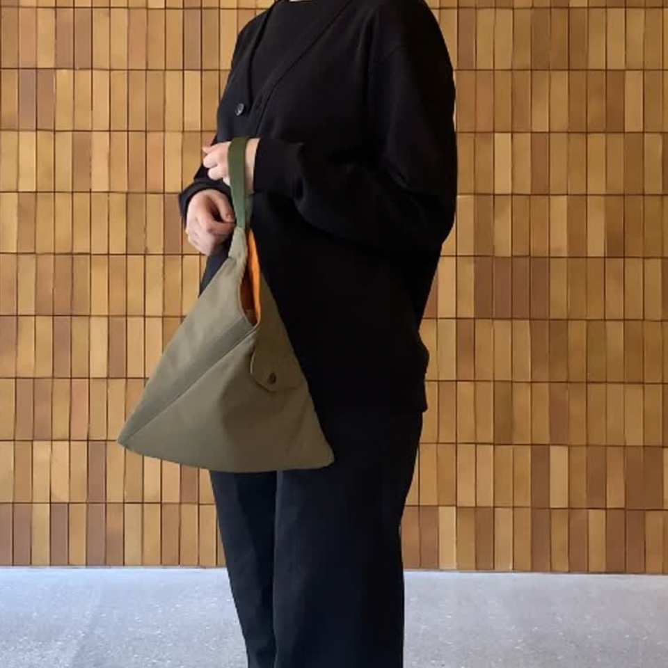 TILT TRIANGLE TOTE S ( MADE IN JAPAN 🇯🇵 ) - Image 2