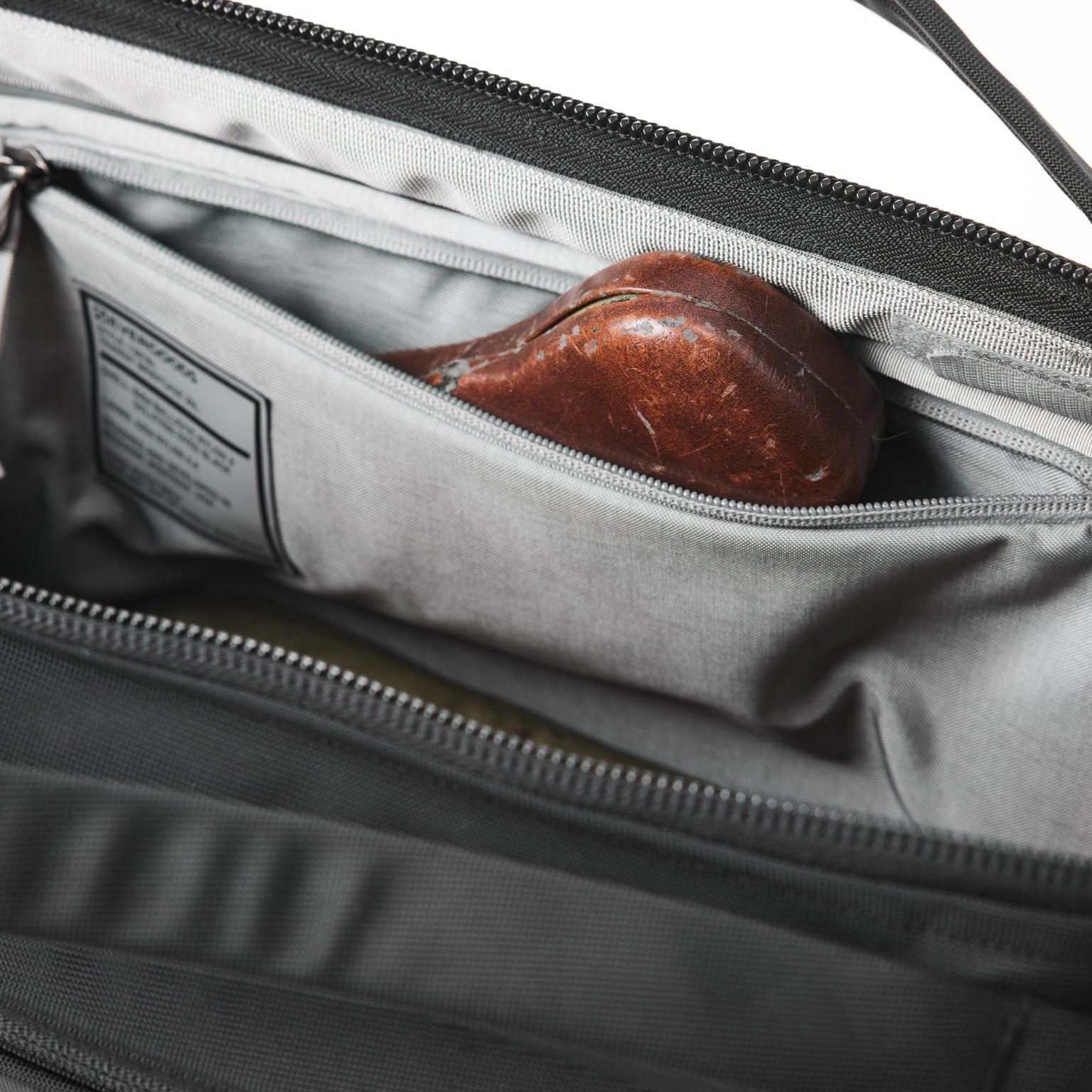 Transit Briefcase 20L - Image 20