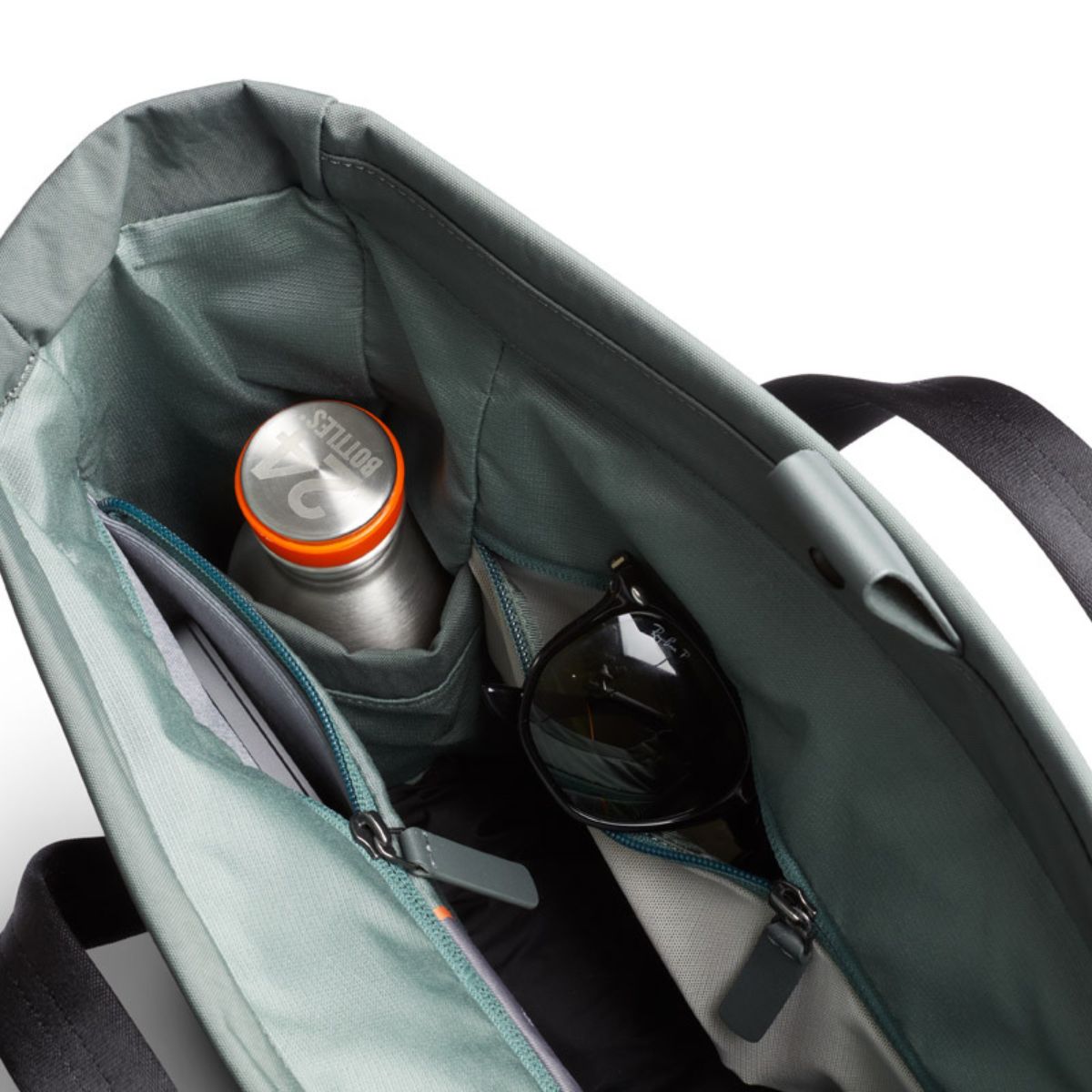 Tokyo Messenger Bag 14 - Image 16