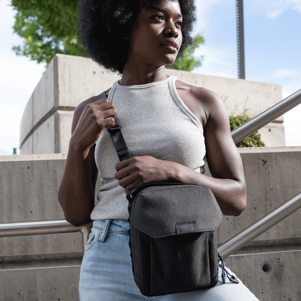 X1 CROSSBODY BAG - Image 6