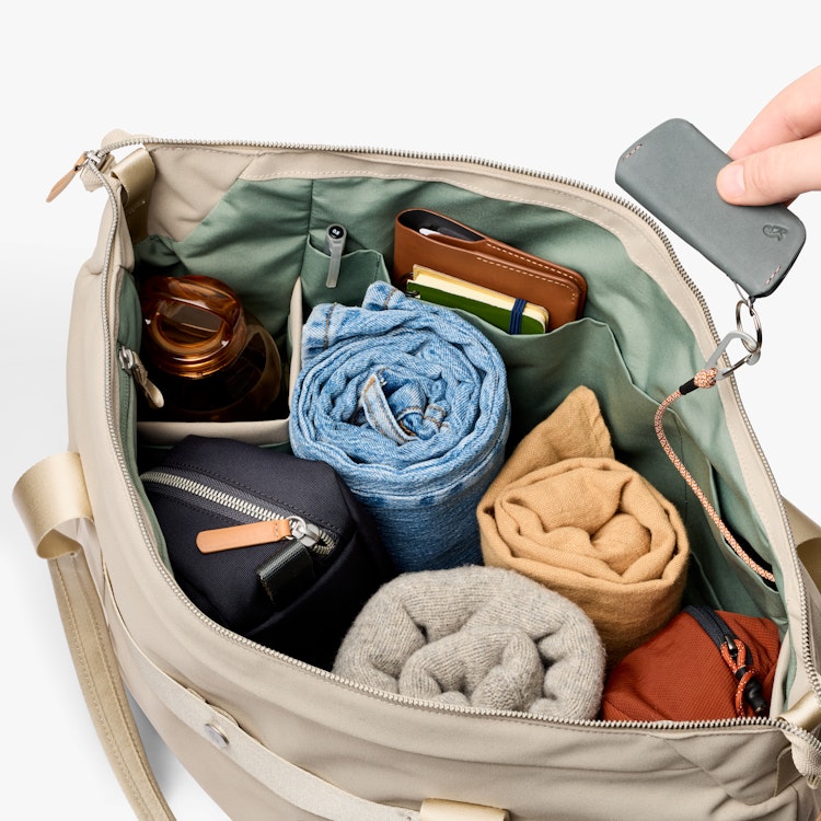 Classic Getaway Bag - Image 32