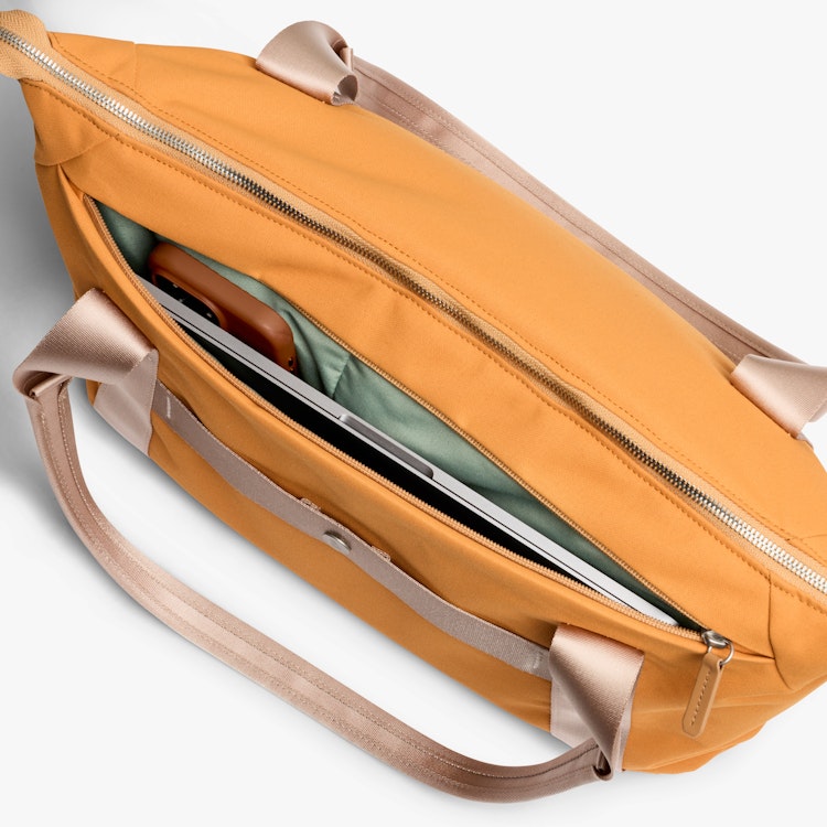 Classic Getaway Bag - Image 9