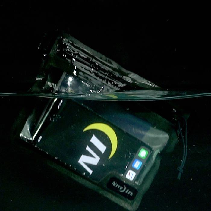 Runoff® Waterproof Pocket - Image 6