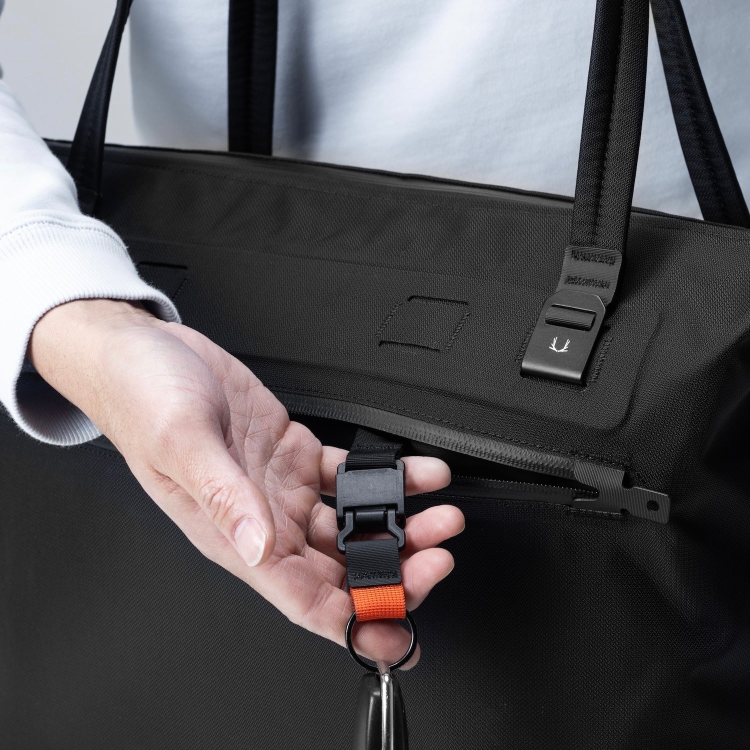 WPT-SHLDR-TOTE EMBERTEX™ PFAS FREE - Image 8